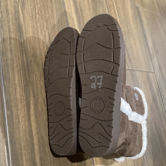 Bebe sno-boots size 10 Faux Fur NEW - Picture 7 of 9